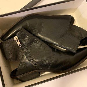 New With Box LD Tuttle The Wind Booties Size EU 37